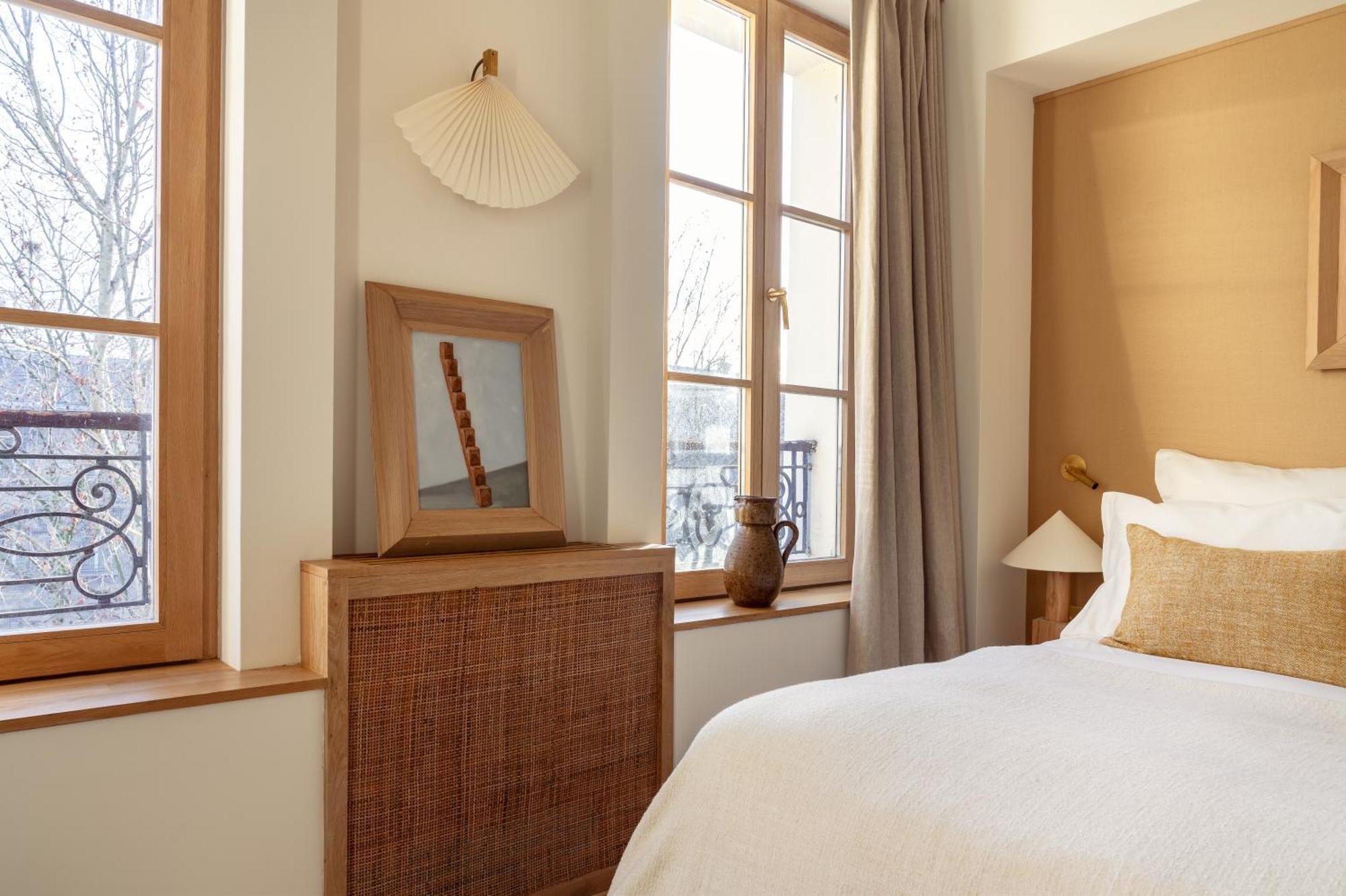 Elysee Montmartre Hotel Paris Exterior photo